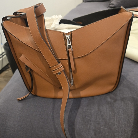 Loewe small hammock in Tan - Picture 11 of 13